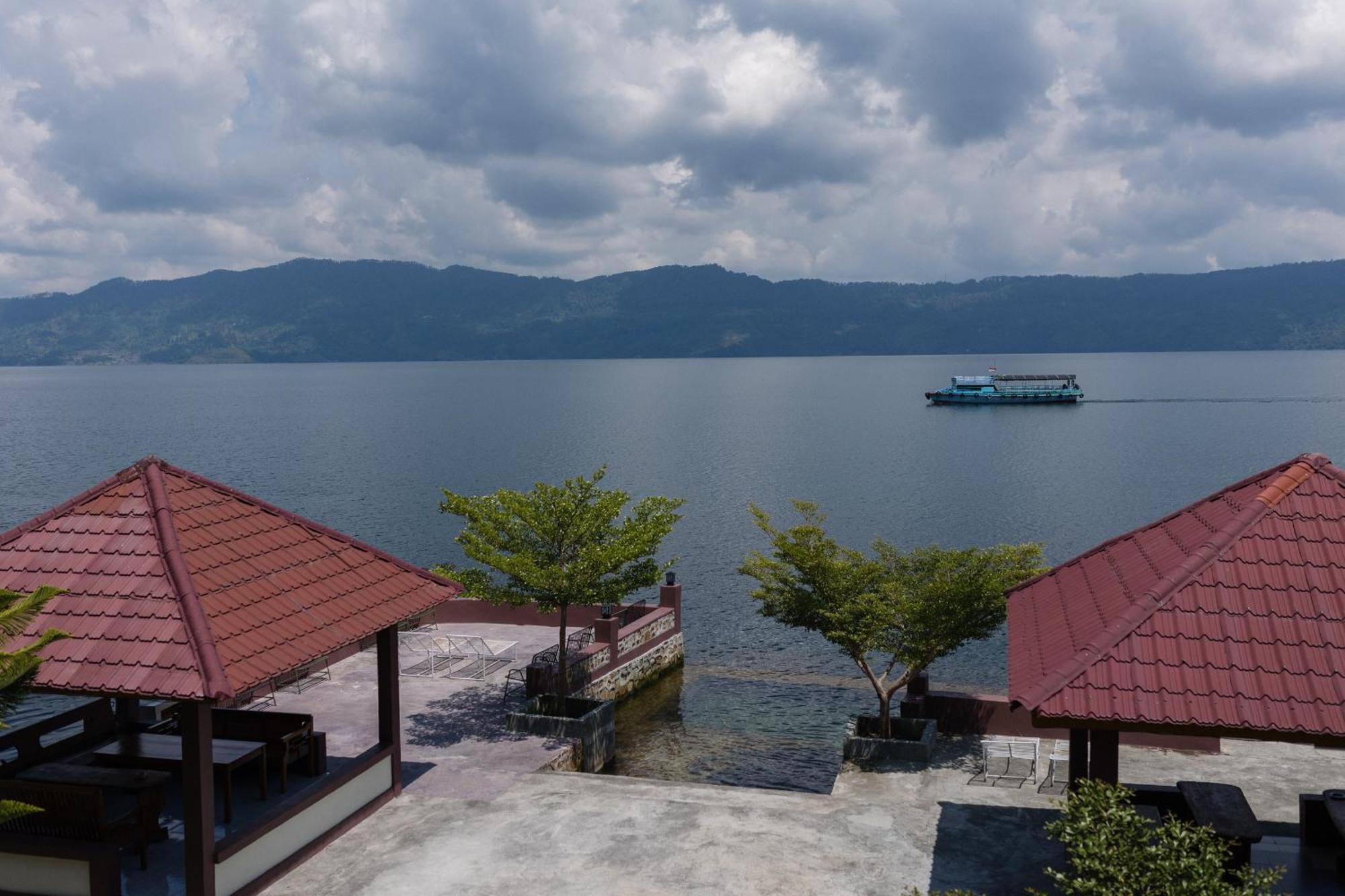 Gokhon Guest House Tuktuk Siadong Bagian luar foto