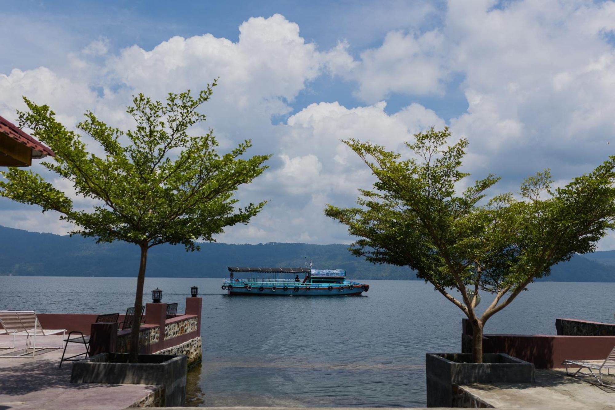 Gokhon Guest House Tuktuk Siadong Bagian luar foto