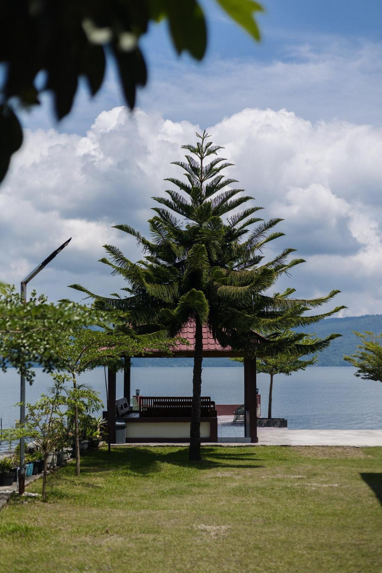 Gokhon Guest House Tuktuk Siadong Bagian luar foto