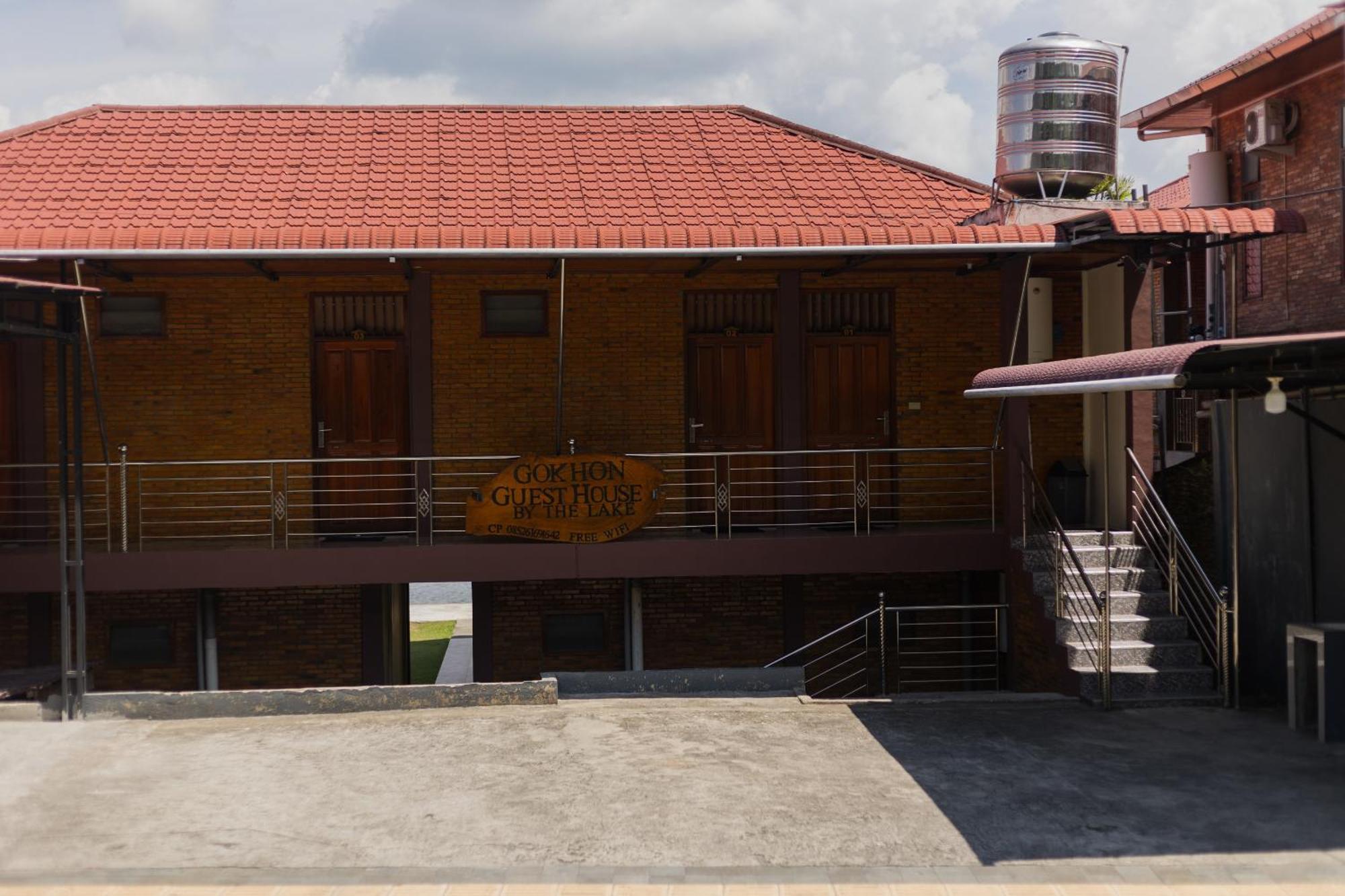 Gokhon Guest House Tuktuk Siadong Bagian luar foto